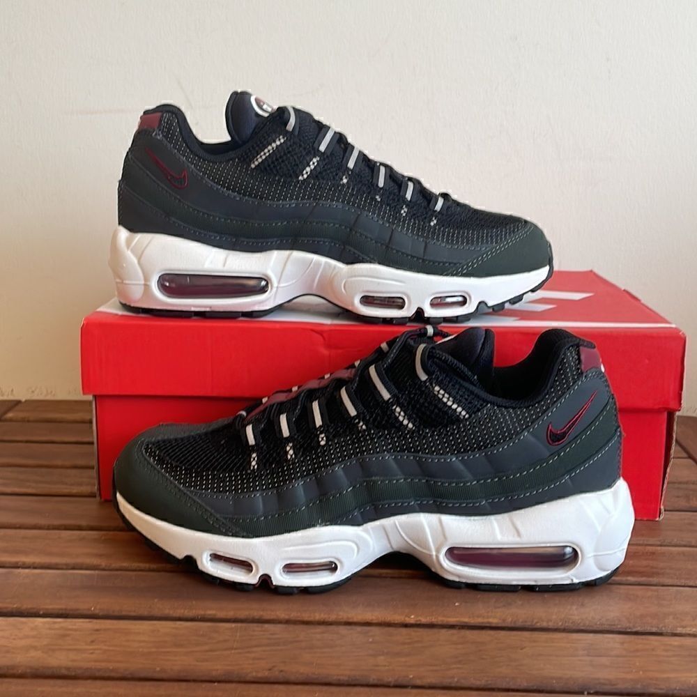 Nike Air Max 95 Essential Anthracite Team Red Men6/Women 7.5(DQ3982-001)MSRP$175